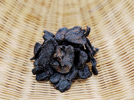 百草园：黄精